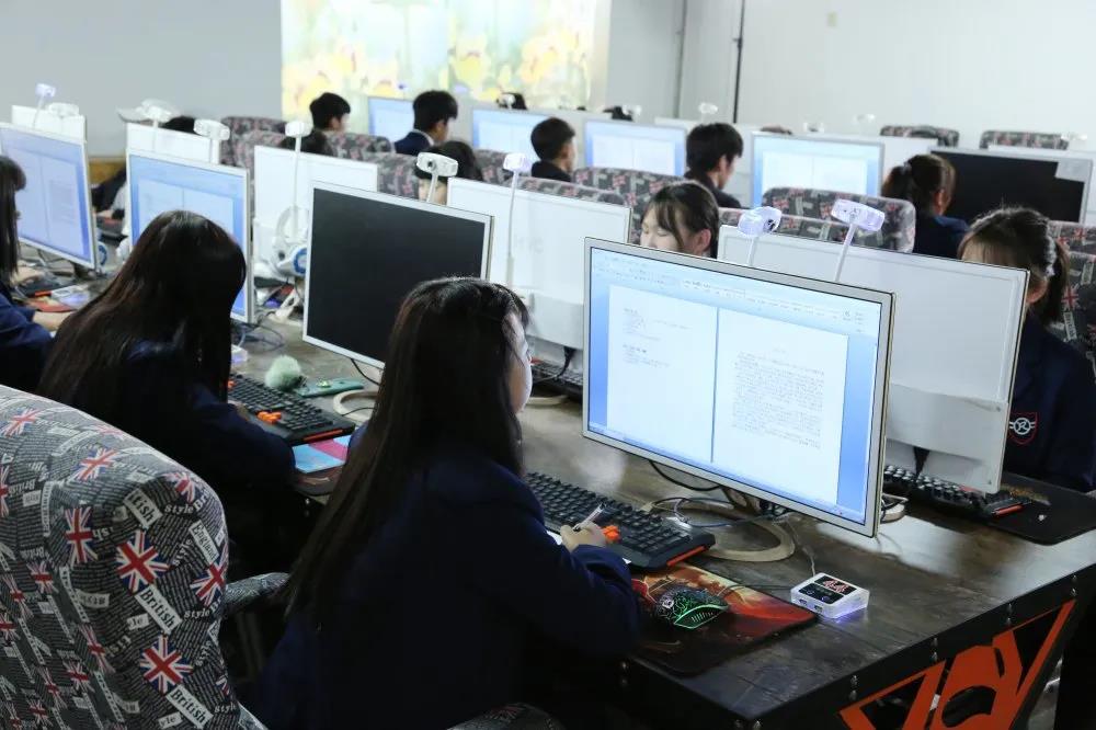 甘肃秦陇技工学校2020年招生简章——计算机网络技术服务专业